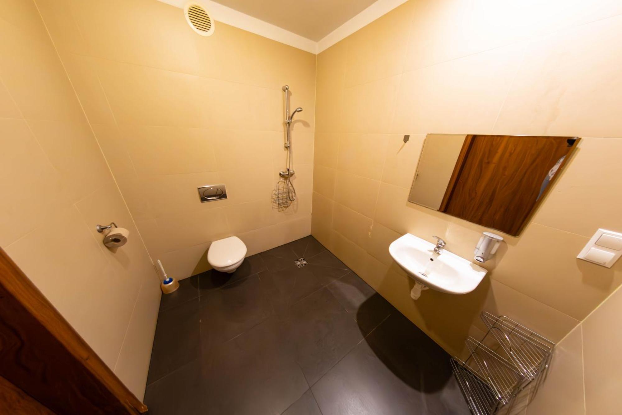 Twoj Hostel Klimczoka 7 Katowice Ngoại thất bức ảnh